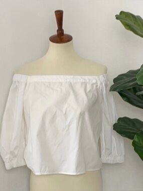 Cute Off the Shoulder Top